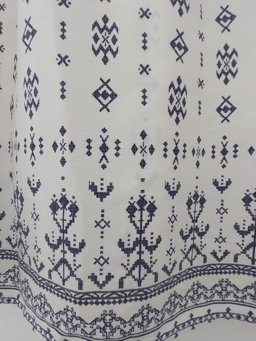 Skies are Blue Sleeveless Tank Top Navy/Ivory Ikat Aztec Print Size 8 - Picture 3 of 5